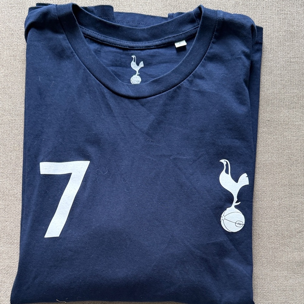 Tottenham Hotspur Navy Tee with White Crest and Number 7